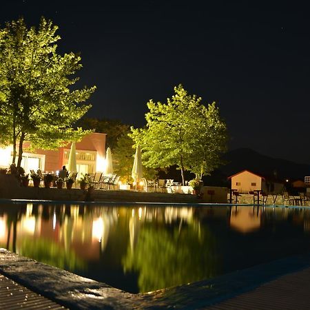 Aitheron Hotel Air Park Zervi Kültér fotó