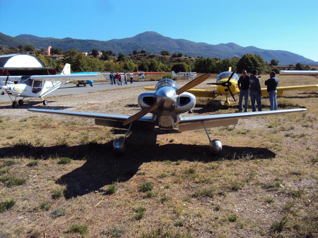 Aitheron Hotel Air Park Zervi Kültér fotó