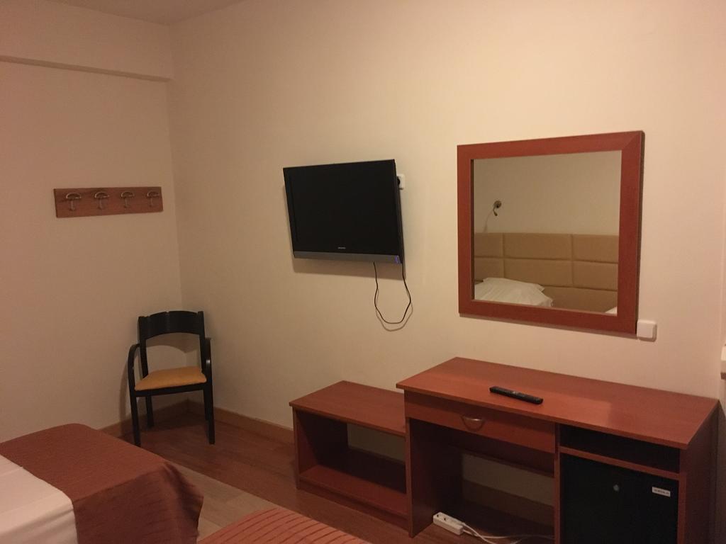 Aitheron Hotel Air Park Zervi Kültér fotó
