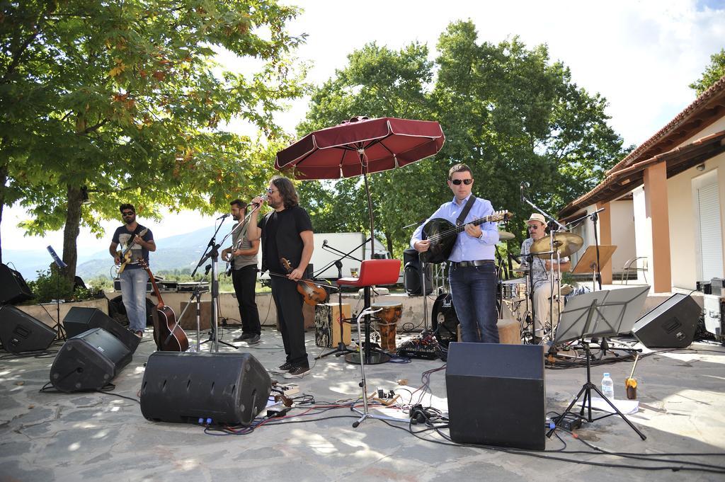 Aitheron Hotel Air Park Zervi Kültér fotó