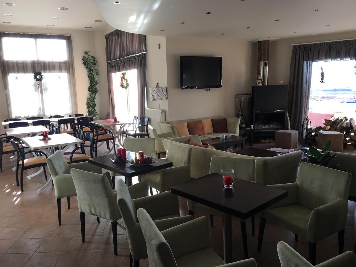Aitheron Hotel Air Park Zervi Kültér fotó