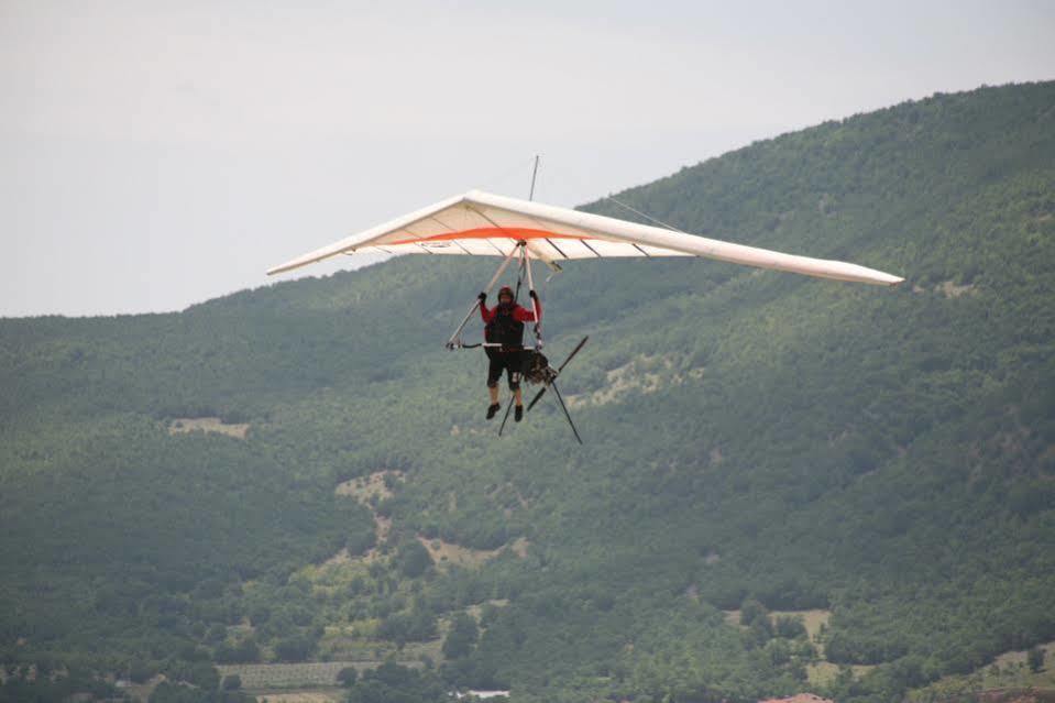 Aitheron Hotel Air Park Zervi Kültér fotó